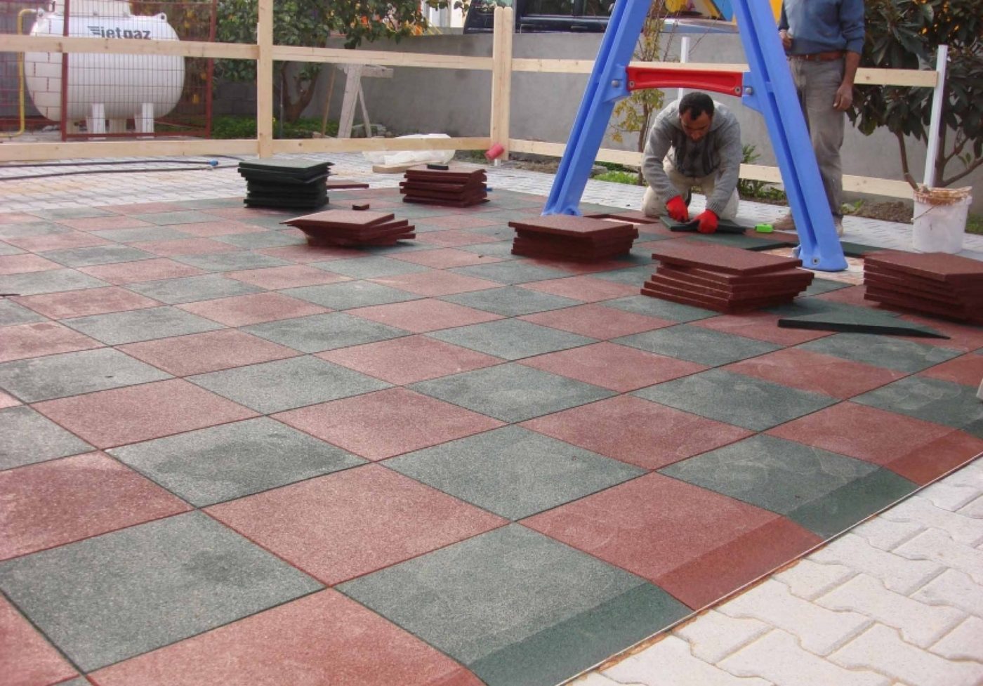 Outdoor Rubber Tile for Playground Flooring detailed technical sheet 1